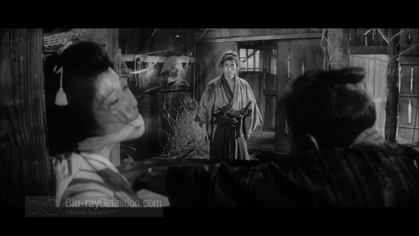 Three_Outlaw_Samurai_Criterion_01