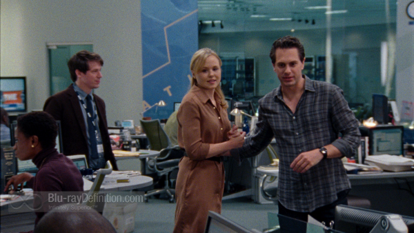 Newsroom-S1-BD_17