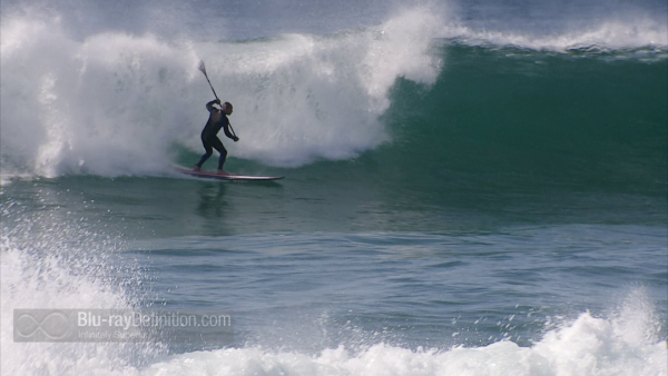 Storm-Surfers-3D-BD_08