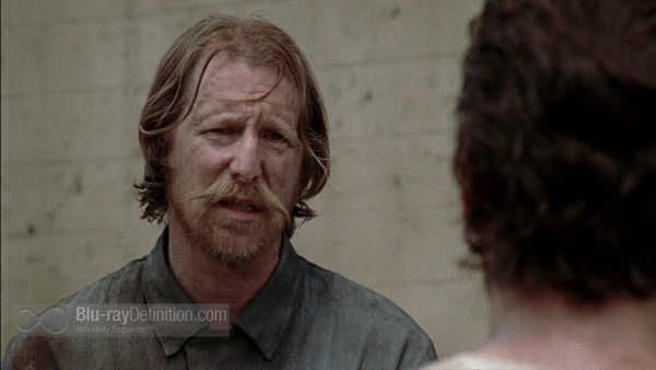 The-Walking-Dead-S3-BD_09