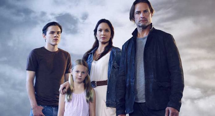 Josh Holloway, Sarah Wayne Callies, Alex Neustaedter, and Isabella Crovetti in Colony (2016)