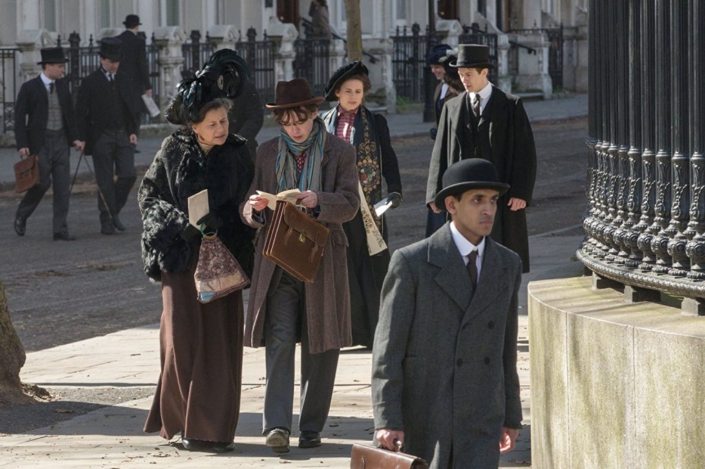 Tracey Ullman, Hayley Atwell, Alex Lawther, and Joseph Quinn in Howards End (2017)