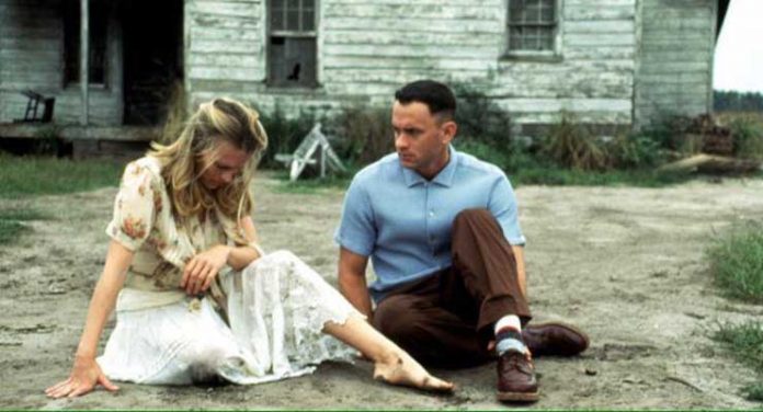 Tom Hanks and Robin Wright in Forrest Gump (1994)