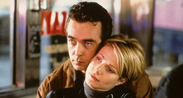 Gwyneth Paltrow and John Hannah in Sliding Doors (1998)