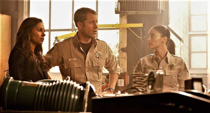 Colin Ferguson, Salli Richardson-Whitfield, and Erica Cerra in Eureka (2006)