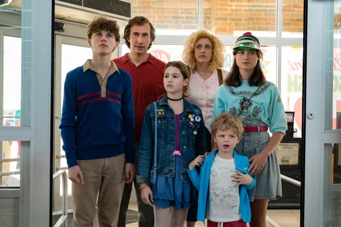 May Nivola, Henry Moore, Greta Gerwig, Dean Moore, Adam Driver, Raffey Cassidy, Heinrich, and Sam Nivola in White Noise (2022)