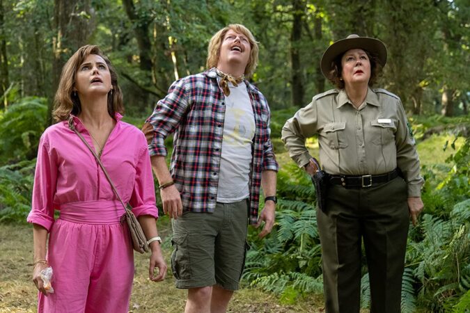 Keri Russell, Jesse Tyler Ferguson, and Margo Martindale in Cocaine Bear (2023)