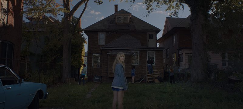 Maika Monroe in It Follows (2014)