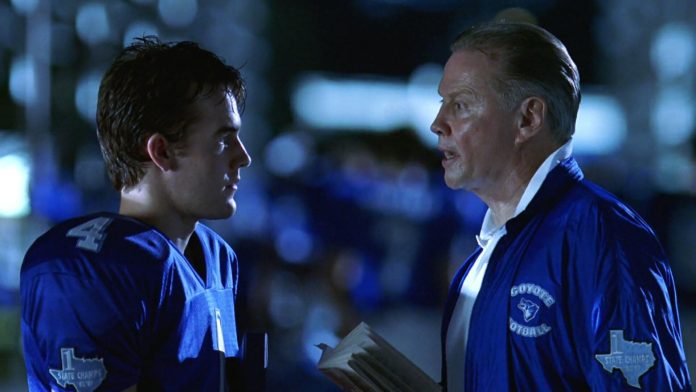 Jon Voight and James Van Der Beek in Varsity Blues (1999)