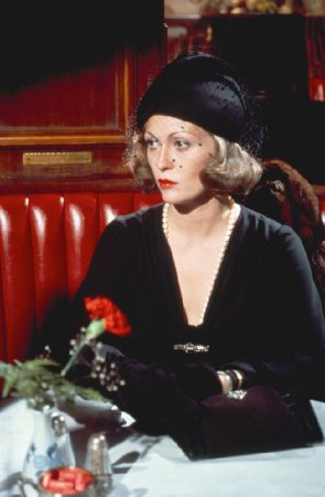 Faye Dunaway in Chinatown (1974)