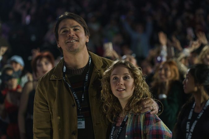 Josh Hartnett and Ariel Donoghue in Trap (2024)