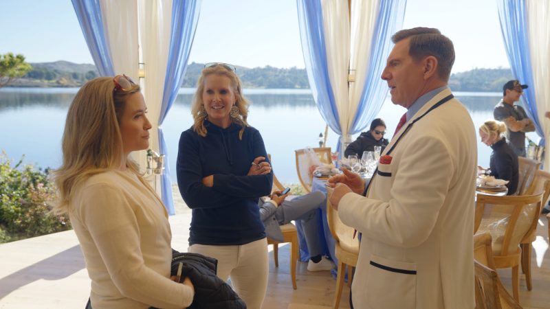 The Perfect Couple. (L to R) Showrunner / Executive Producer Jenna Lamia, Writer Elin Hilderbrand on the set of The Perfect Couple. Cr. Courtesy of Netflix © 2024