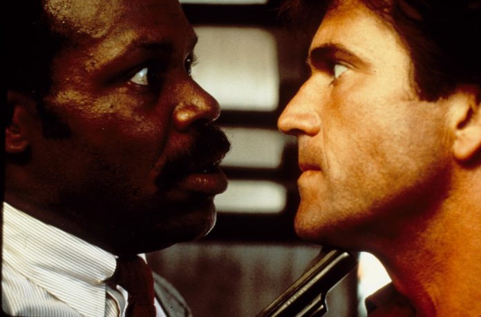 Danny Glover and Mel Gibson in Lethal Weapon (1987)