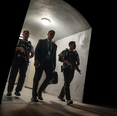 A House of Dynamite. (Featured) Gabriel Basso as Jake Baerington in A House of Dynamite. Cr. Eros Hoagland/Netflix © 2025.