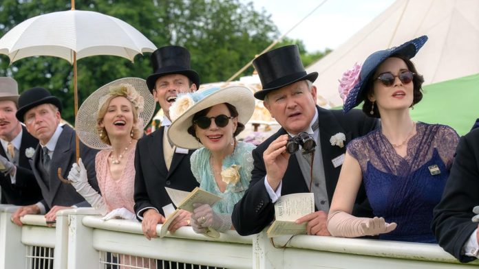 Elizabeth McGovern, Hugh Bonneville, Nathan Hall, Michelle Dockery, Harry Hadden-Paton, and Laura Carmichael in Downton Abbey: The Grand Finale (2025)